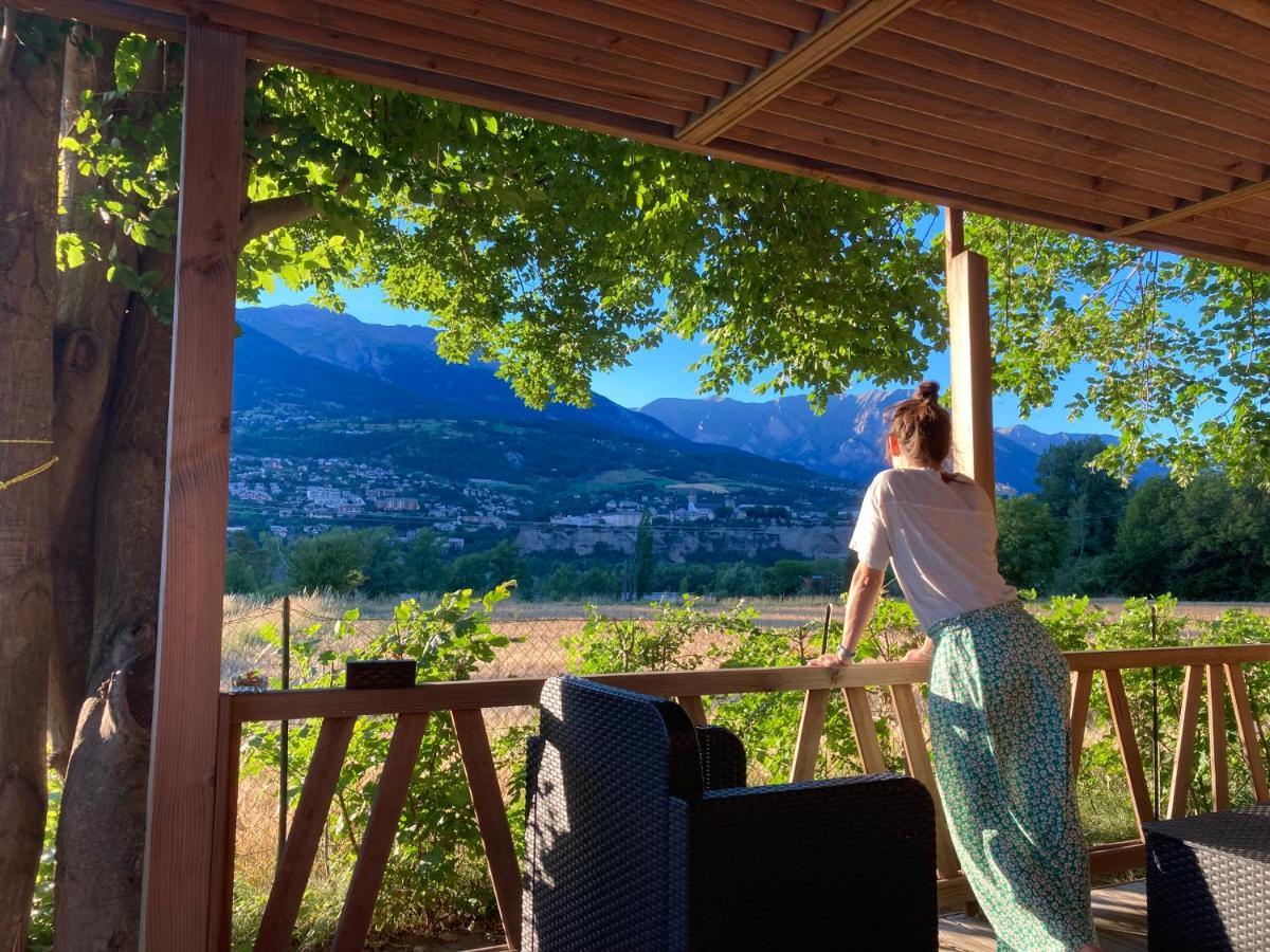 Camping Les Grillons Embrun Exteriör bild